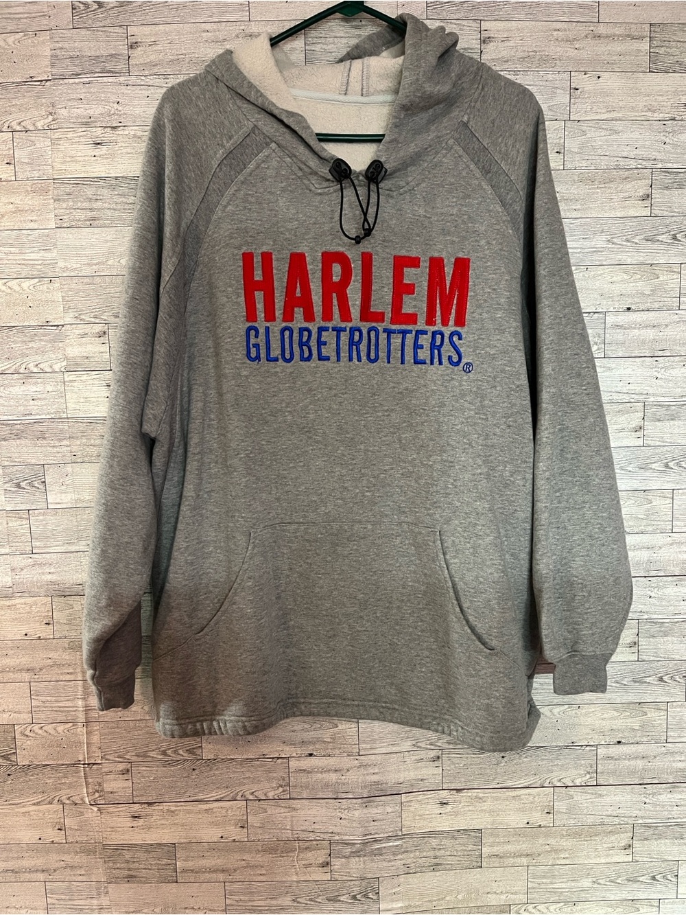 Harlem Globetrotters hoodie size M